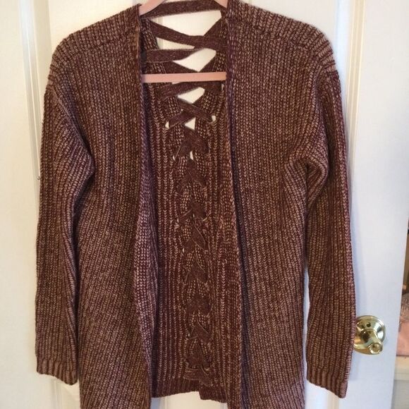 NWOT Women’s Sweater by Vanilla Star Sz. M - Picture 3 of 9